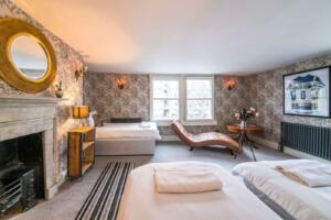 Bath Holiday Townhouse Rental Luxury Bedroom