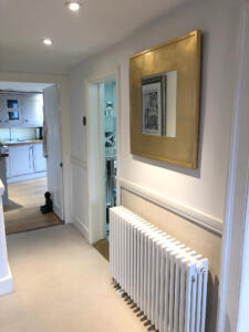Circus Bath Rental Hallway
