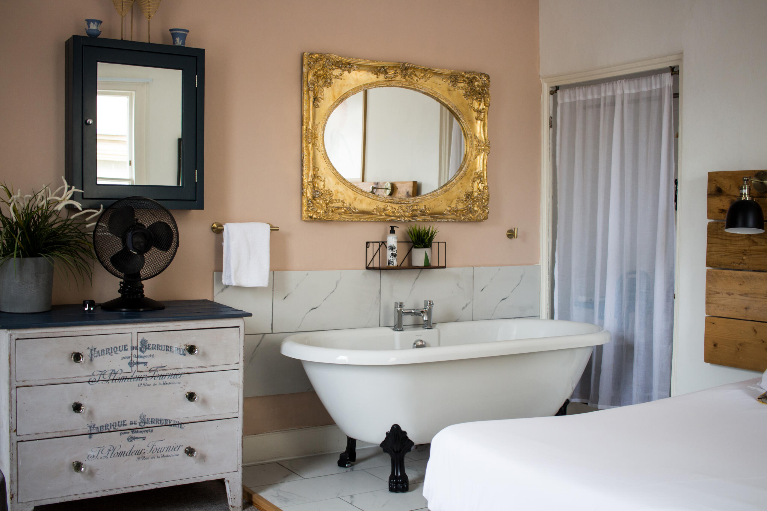 Holiday Home Bath Roll Top Bath in Bedroom