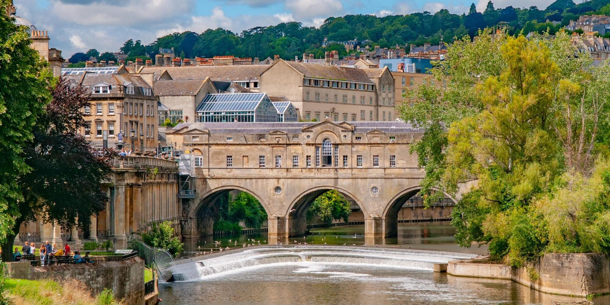 Serviced Apartments Bath Scaled Aspect Ratio 2000 1000