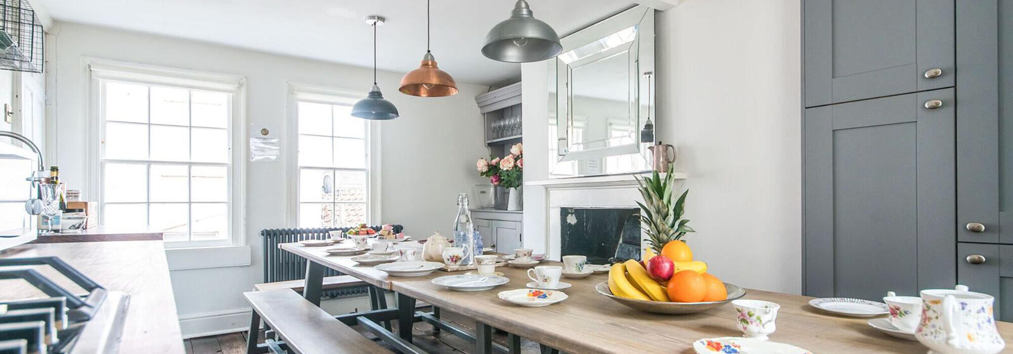 Bath Townhouse Holiday Rental Kitchen Aspect Ratio 2000 700
